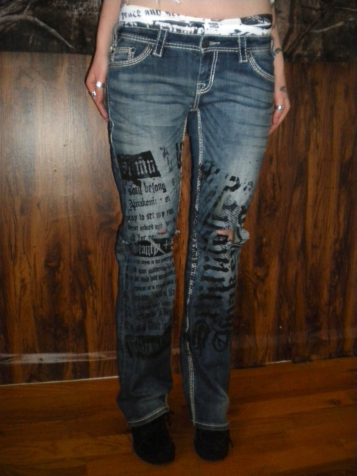 1/1 Summoned Awakening Dark Wash Jeans Size 30